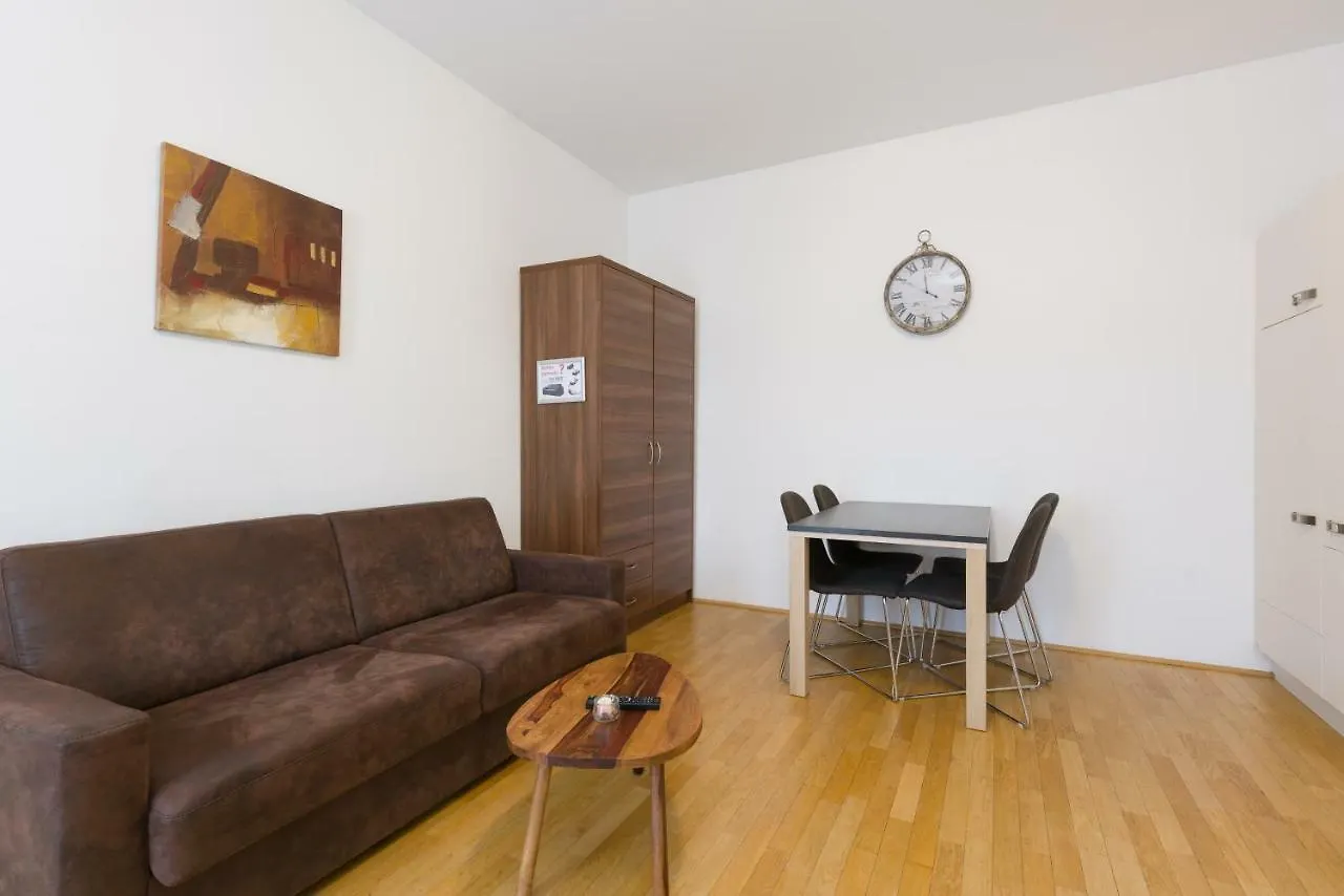 شقق فيينا ستاي بيزل 1170