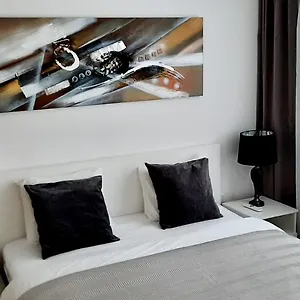 Apart Sky Hauptbahnhof With Balcony Apartamento